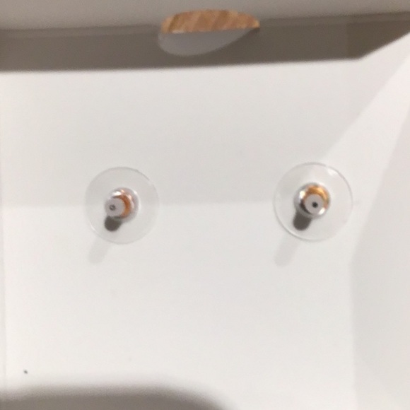 Betsey Johnson turtle earrings. - Picture 3 of 5